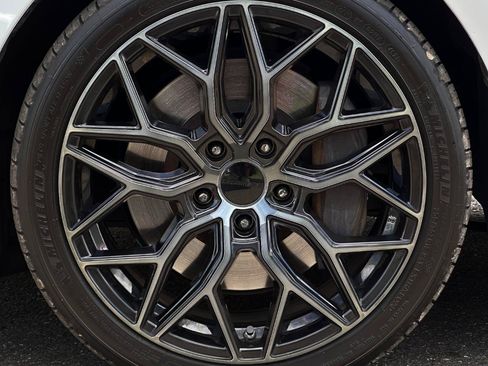 Used 2015 Lexus IS 350 w/ F-Sport Package RWD image 21