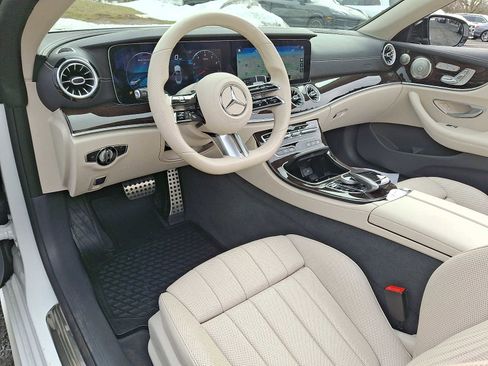Used 2021 Mercedes-Benz E 450 4MATIC Cabriolet w/ AMG Line image 9