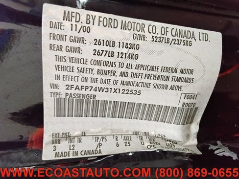 Used 2001 Ford Crown Victoria LX RWD image 17