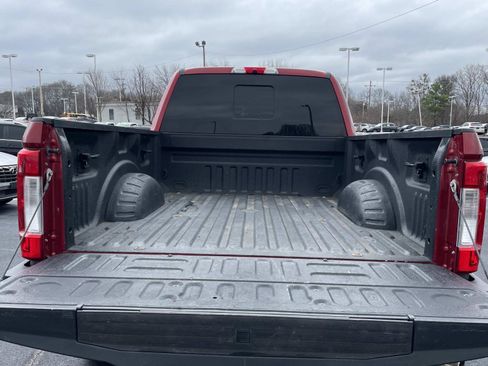 Used 2019 Ford F250 Lariat w/ Chrome Package image 10