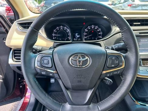 Used 2017 Toyota Avalon XLE Premium w/ All Weather Liner Package FWD image 16