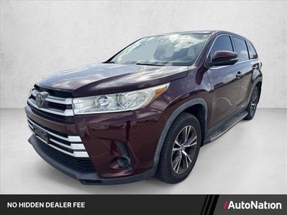 Used 2019 Toyota Highlander LE