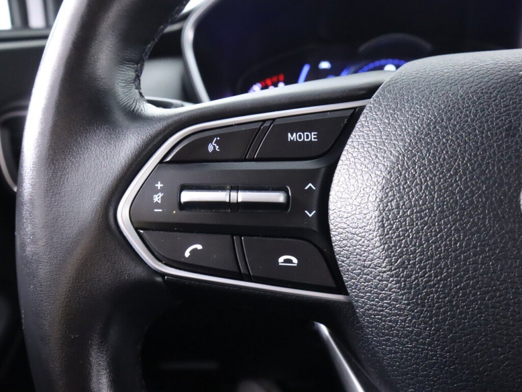 Used 2020 Hyundai Santa Fe Limited FWD image 12