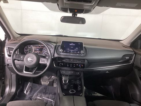 Used 2022 Nissan Rogue S image 16