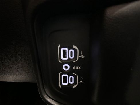 Used 2021 RAM 1500 Big Horn image 29