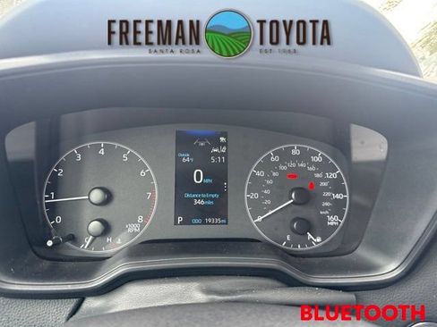 Used 2024 Toyota Corolla LE w/ LE Convenience Package FWD image 8