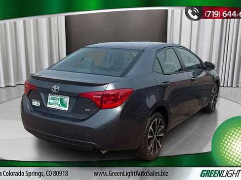Used 2017 Toyota Corolla SE FWD image 5