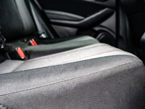 Used 2018 Subaru Impreza 2.0i Premium image 17