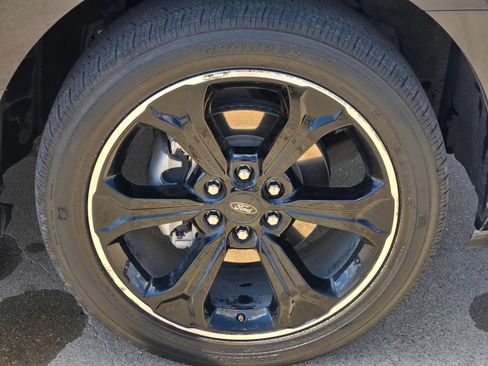 Used 2023 Ford Expedition Limited RWD image 8