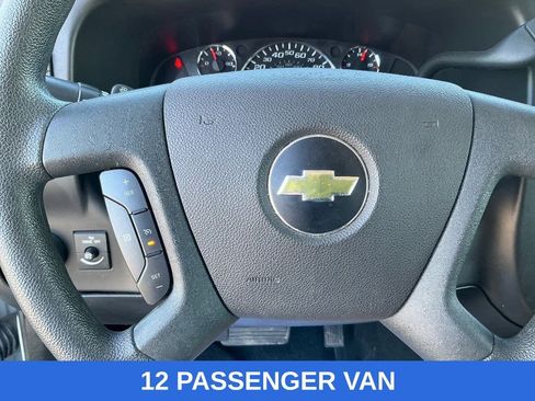 Used 2019 Chevrolet Express 3500 LT w/ LT Preferred Equipment Group image 20