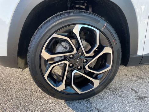 New 2026 Chevrolet Trax RS w/ Sunroof Package image 54