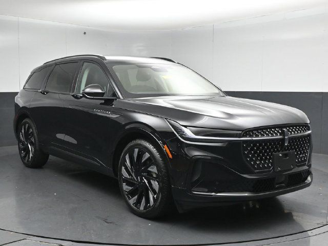 Certified 2026 Lincoln Nautilus Reserve w/ Jet Appearance Package AWD/4WD image 1