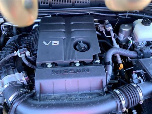 Used 2022 Nissan Frontier SV w/ Technology Package AWD/4WD image 30