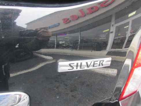 Used 2012 Nissan Pathfinder Silver w/ DVD Entertainment Pkg AWD/4WD image 6