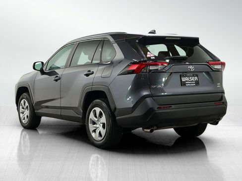 Used 2021 Toyota RAV4 LE AWD/4WD image 3