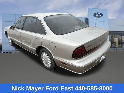 Used 1997 Oldsmobile 88 Royale LS image 5