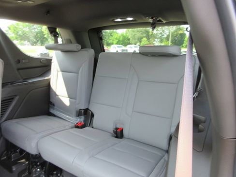 New 2026 GMC Yukon Elevation w/ Elevation Premium Package AWD/4WD image 11