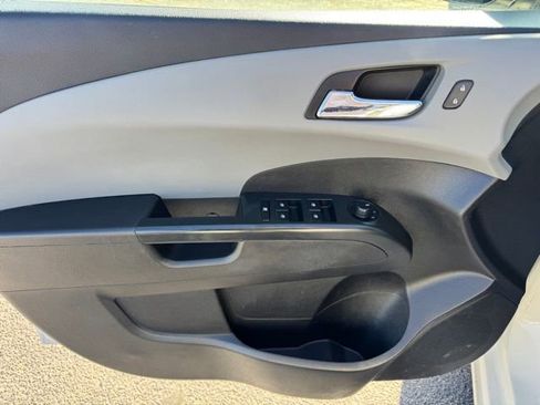 Used 2015 Chevrolet Sonic LTZ image 15