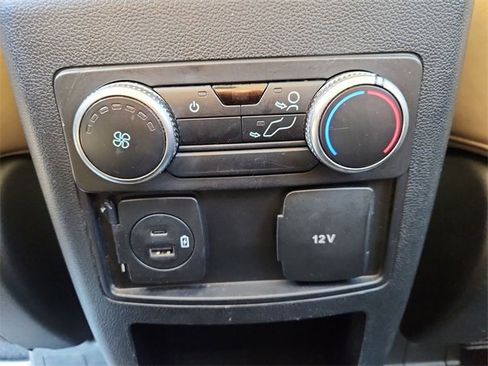 Used 2021 Ford Explorer XLT w/ Equipment Group 202A image 22