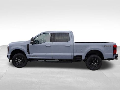 New 2026 Ford F250 Lariat w/ Black Appearance Package image 6