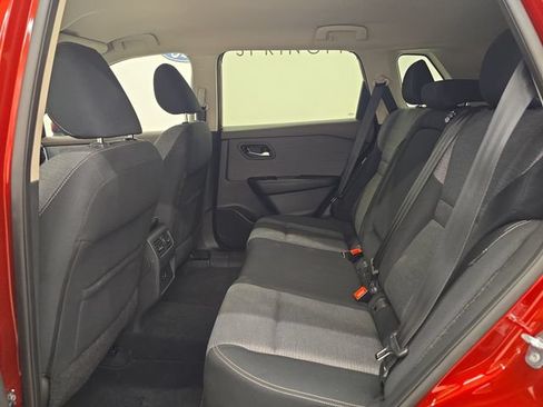 Used 2021 Nissan Rogue SV FWD image 16