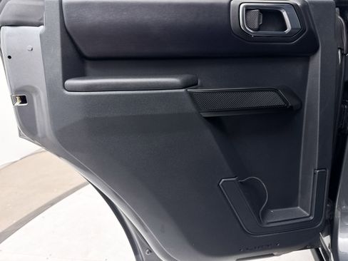 Used 2025 Ford Bronco Badlands AWD/4WD image 32