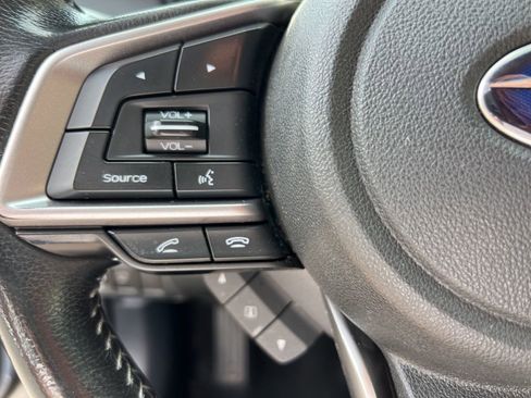 Used 2022 Subaru Outback Premium image 13