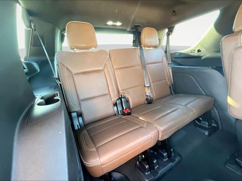 Used 2021 Chevrolet Tahoe High Country image 27