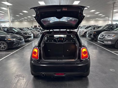 Used 2016 MINI Cooper 2-Door Hardtop image 25