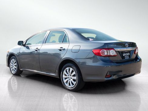 Used 2012 Toyota Corolla LE FWD image 3