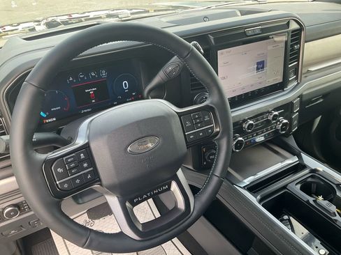 New 2026 Ford F250 Platinum image 25