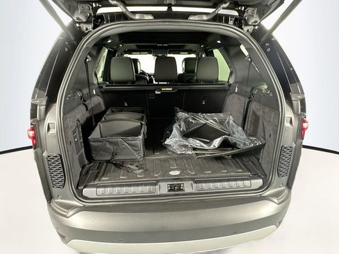 New 2025 Land Rover Discovery S image 26