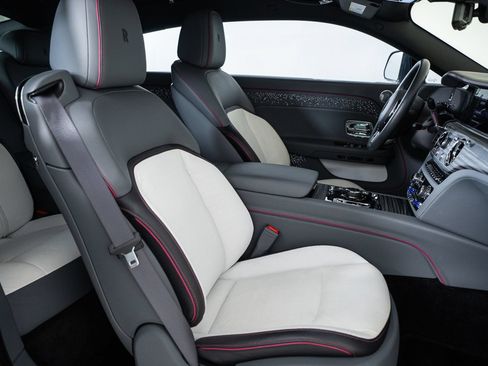 Used 2024 Rolls-Royce Spectre w/ Leather Finishing Pack AWD/4WD image 37