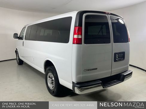 Used 2020 Chevrolet Express 3500 LT w/ LT Preferred Equipment Group RWD image 8