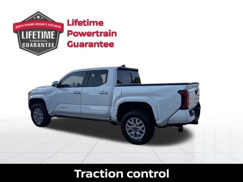 Used 2024 Toyota Tacoma SR5 AWD/4WD image 4
