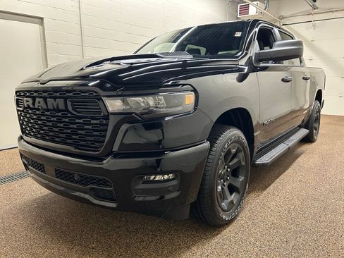 New 2026 RAM 1500 Express AWD/4WD image 5