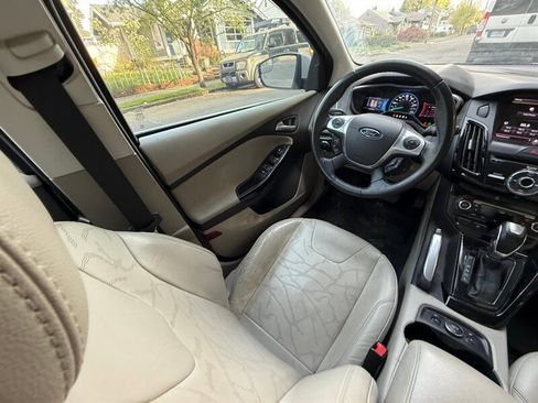 Used 2013 Ford Focus Electric Hatchback image 16