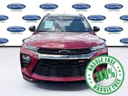 Used 2021 Chevrolet TrailBlazer RS w/ Sun and Liftgate Package FWD image 2