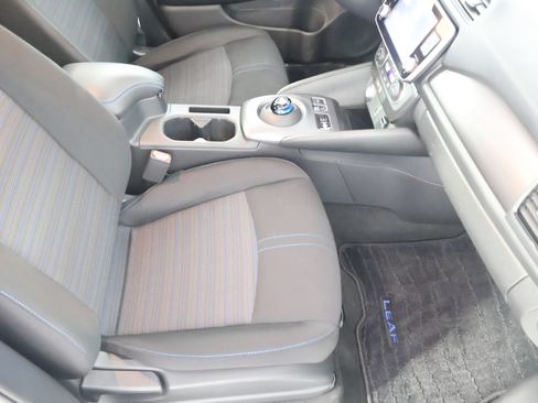Used 2025 Nissan Leaf S FWD image 48