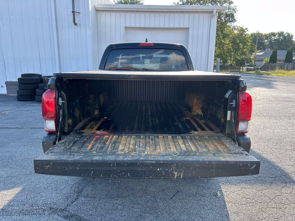 Used 2023 Toyota Tacoma SR AWD/4WD image 11