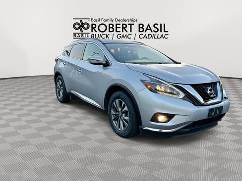 Used 2018 Nissan Murano SV AWD/4WD image 2