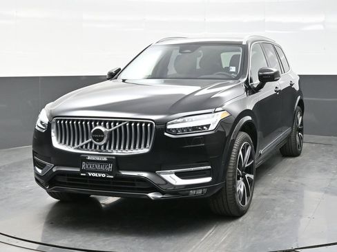 Used 2023 Volvo XC90 B6 Plus AWD/4WD image 2