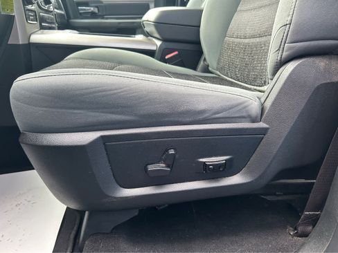 Used 2018 RAM 1500 Big Horn image 11