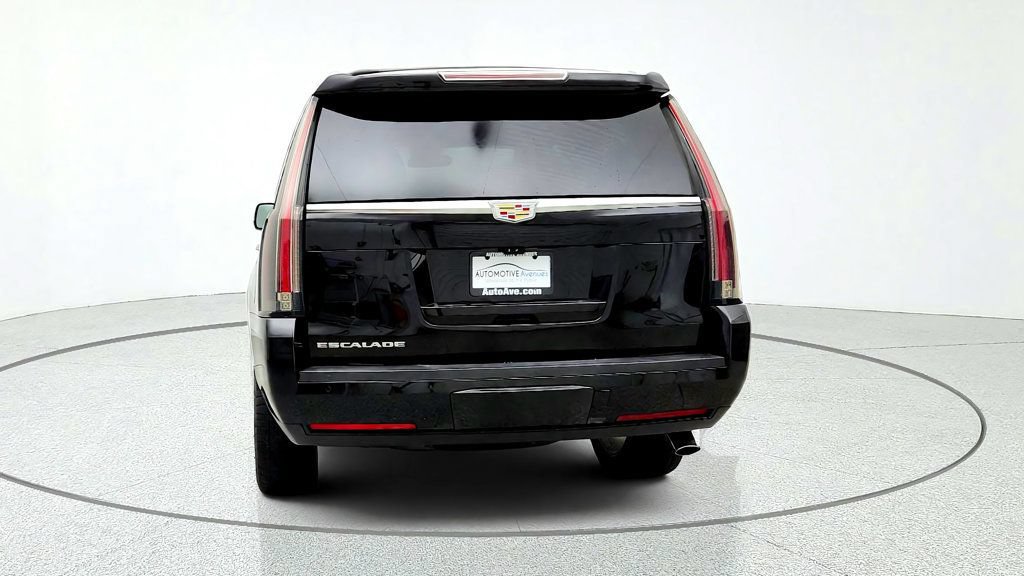Used 2020 Cadillac Escalade Premium Luxury AWD/4WD image 6