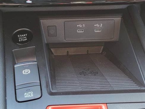 New 2026 Nissan Kicks SR image 23