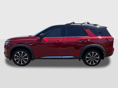 New 2026 Nissan Pathfinder Platinum w/ Accent Package