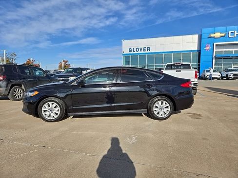 Used 2020 Ford Fusion S image 2