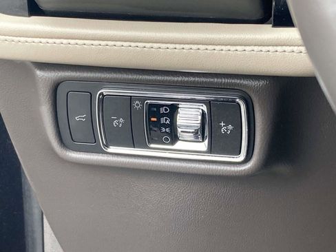 Certified 2023 Lincoln Aviator Reserve w/ Equipment Group 201A image 31