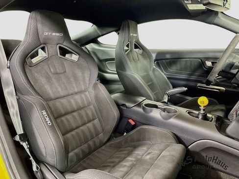 Used 2018 Ford Mustang Shelby GT350 w/ Electronics Package RWD image 34