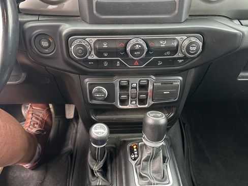 Used 2021 Jeep Wrangler Unlimited Sahara image 19